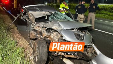 Fotos de Carro fica destruído após acidente no Contorno Norte de Marialva mobiliza socorristas