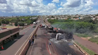 Fotos de Advogado diz que acidente no Contorno Norte ocorreu por falta de sinalização; duas pessoas morreram