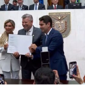 Delegado Jacovós toma posse como 2º vice-presidente na Alep Foto 1 Fotos de Delegado Jacovós toma posse como 2º vice-presidente na Alep