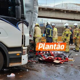 Fotos de Engavetamento na BR-376 deixa motorista preso nas ferragens em Sarandi