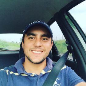 Fotos de Homem morre após ser ejetado de carro em capotamento