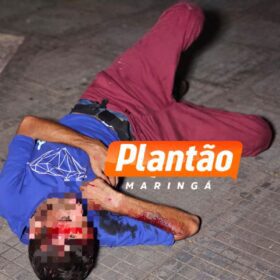 Homem suspeito de roubar celular de mulher é brutalmente espancado em Maringá Foto 1 Fotos de Homem suspeito de roubar celular de mulher é brutalmente espancado em Maringá