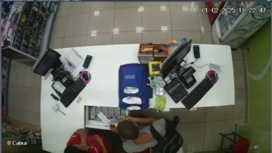 Fotos de Homem suspeito de ser autor de oito crimes de roubo em Maringá é preso pela polícia; Vídeos mostram ação