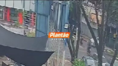 Fotos de Motorista avança sinal vermelho e colide com motociclista em Maringá