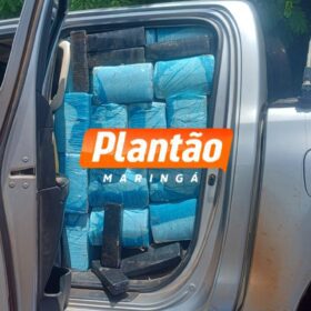 PRF apreende em Maringá Hilux com mais de uma tonelada e meia de maconha - Veja o momento da perseguição Foto 3 Fotos de PRF apreende em Maringá Hilux com mais de uma tonelada e meia de maconha - Veja o momento da perseguição