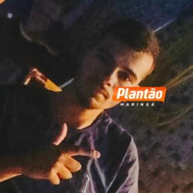 Fotos de Garupa morre e piloto fica em estado grave após moto bater em meio-fio e alambrado em Maringá 
