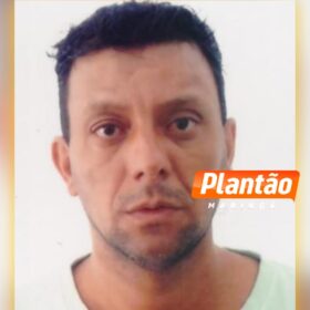 Frentista é executado a tiros em cima de moto em Sarandi Foto 10 Fotos de Frentista é executado a tiros em cima de moto em Sarandi