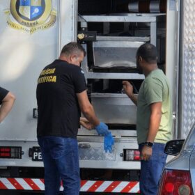 Fotos de Jovem é executado durante a madrugada a tiros dentro de casa