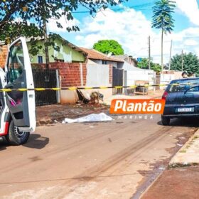 Mulher é morta a facadas após briga com outra mulher em plena luz do dia Foto 1 Fotos de Mulher é morta a facadas após briga com outra mulher em plena luz do dia