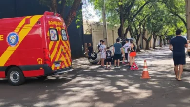 Fotos de Acidente com capotamento deixa quatro pessoas feridas em Maringá