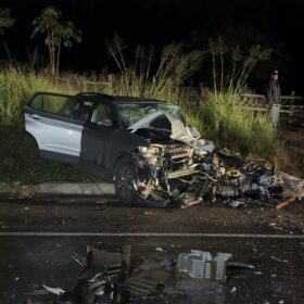 Acidente com carro de Maringá deixa 1 morto e 3 gravemente feridos Foto 2 Fotos de Acidente com carro de Maringá deixa 1 morto e 3 gravemente feridos