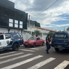 Fotos de GCM de Maringá recupera veículo furtado e prende três suspeitos após perseguição
