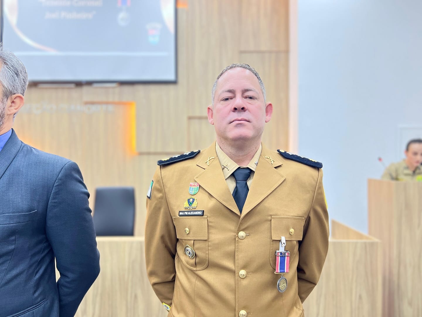 Major é preso em condomínio de luxo em Maringá durante operação do Gaeco que apura possível envolvimento de policiais militares na prática de crimes Foto 1 Fotos de Major é preso em condomínio de luxo em Maringá durante operação do Gaeco que apura possível envolvimento de policiais militares na prática de crimes