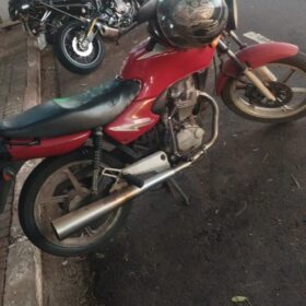 Moto é apreendida com mais de R$ 40 mil em dívidas em Maringá Foto 2 Fotos de Moto é apreendida com mais de R$ 40 mil em dívidas em Maringá