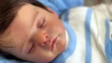 Fotos de Mulher é demitida no Paraná após pedir licença para cuidar de bebê reborn: ‘Só queria cuidar da minha filha’