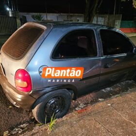 Fotos de Polícia localiza carro usado em execução de homem em Sarandi; digitais podem ajudar a identificar criminosos