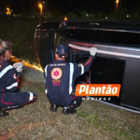 Repórteres presenciam capotamento na BR-376 em Maringá Foto 5 Fotos de Repórteres presenciam capotamento na BR-376 em Maringá