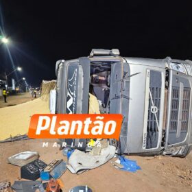 Carreta tomba após ser fechada por outro veículo no Contorno Sul de Maringá Foto 2 Fotos de Carreta tomba após ser fechada por outro veículo no Contorno Sul de Maringá