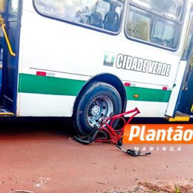 Ciclista sobrevive após ter bicicleta esmagada por ônibus em Sarandi Foto 2 Fotos de Ciclista sobrevive após ter bicicleta esmagada por ônibus em Sarandi