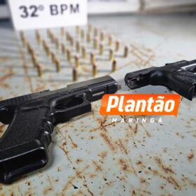 Dupla é presa com pistolas 9 mm durante patrulhamento da PM em Sarandi Foto 4 Fotos de Dupla é presa com pistolas 9 mm durante patrulhamento da PM em Sarandi