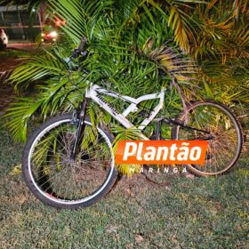 Fotos de Câmera de segurança flagra homicídio de homem com mandado de prisão em Maringá