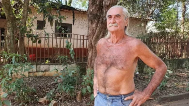 Fotos de Morre aos 82 anos, ‘Peladão de Marialva’, conhecido por não usar camisa há décadas