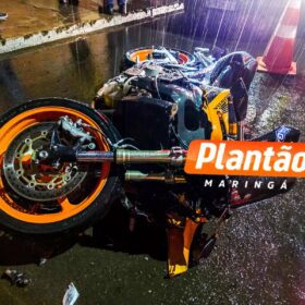 Fotos de Motociclista morre após colidir contra carro estacionado em Maringá