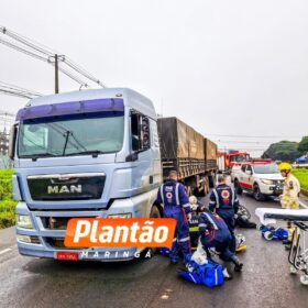Mulher é intubada após ser atropelada por carreta em Maringá ao cair de moto Foto 5 Fotos de Mulher é intubada após ser atropelada por carreta em Maringá ao cair de moto
