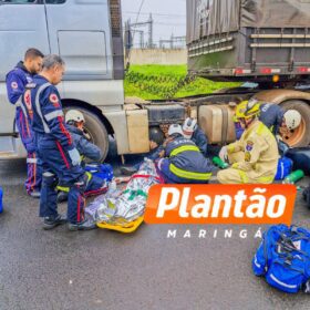 Mulher é intubada após ser atropelada por carreta em Maringá ao cair de moto Foto 6 Fotos de Mulher é intubada após ser atropelada por carreta em Maringá ao cair de moto