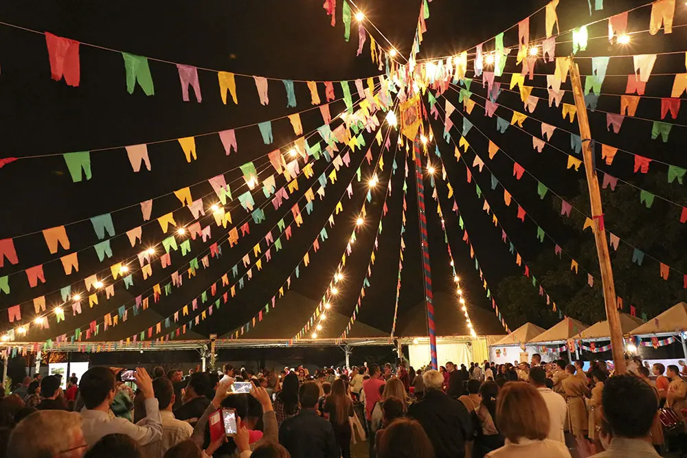 No ‘castelo de Maringá’: Arautos do Evangelho anunciam data da Festa Julina Medieval Foto 2 Fotos de No ‘castelo de Maringá’: Arautos do Evangelho anunciam data da Festa Julina Medieval