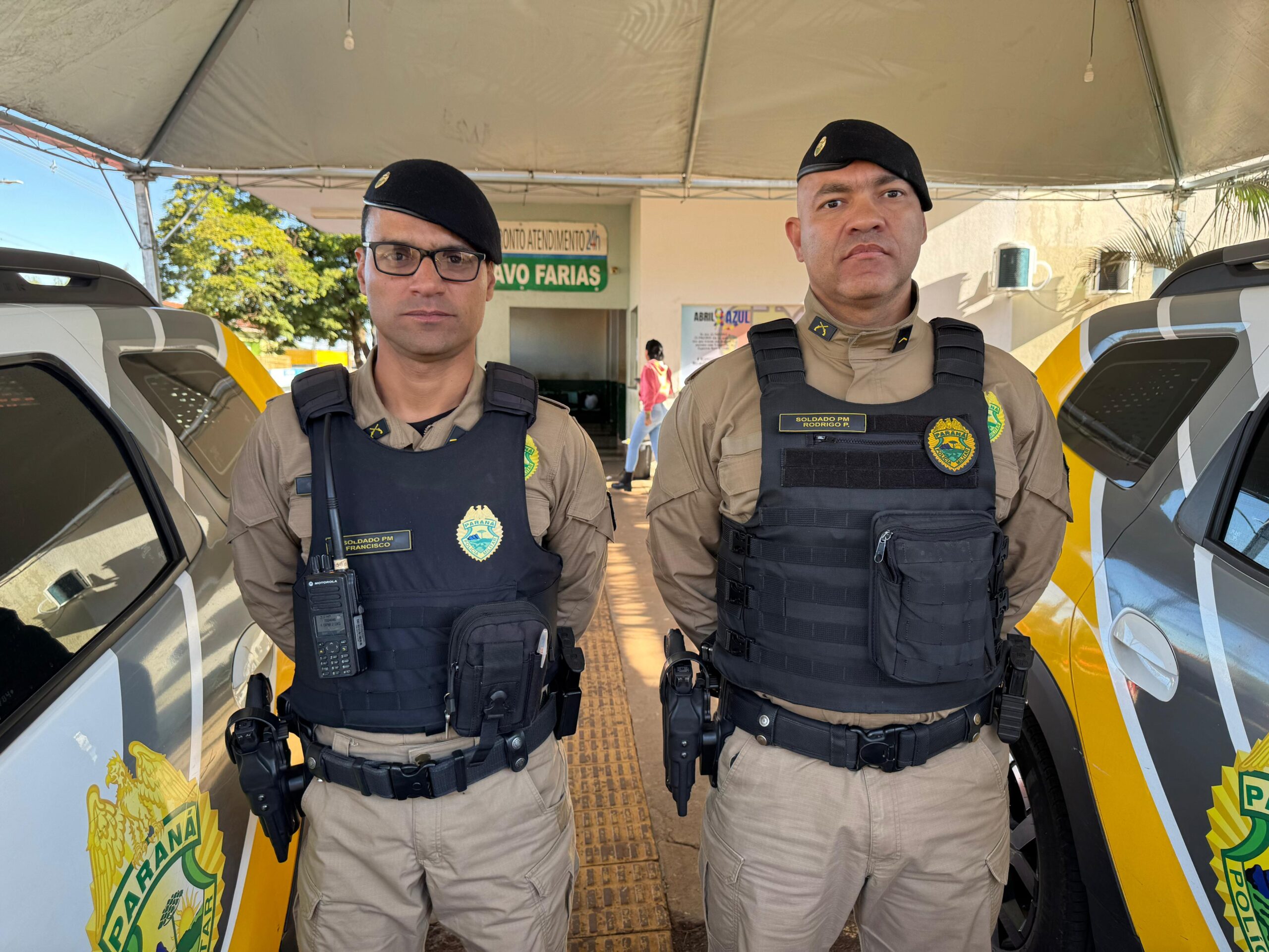 Fotos de Bebê de 5 meses engasga e é salva após ação rápida de vizinha e policiais em Sarandi