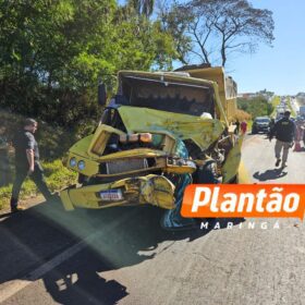 Fotos de Caminhoneiro é resgatado das ferragens após grave acidente entre Sarandi e Marialva