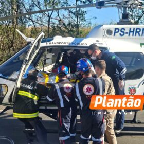Fotos de Caminhoneiro é resgatado das ferragens após grave acidente entre Sarandi e Marialva