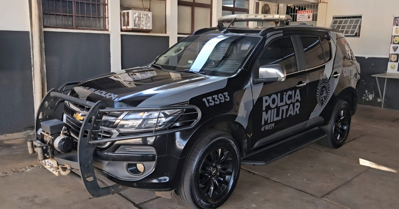 Fotos de Carro furtado do pátio da PM é recuperado em Maringá