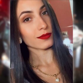 Fotos de Colisão entre carro e motoneta deixa mulher morta na PR-082