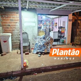 Fotos de Homem é executado a tiros em frente a comércio no bairro José Richa, em Sarandi