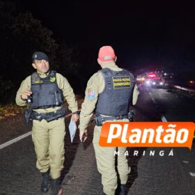 Fotos de Caminhoneiro em alta velocidade quase provoca tragédia durante atendimento a acidente com óbito em Maringá