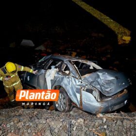 Mulher é intubada após carro cair de ponte na divisa de Maringá e Sarandi Foto 4 Fotos de Mulher é intubada após carro cair de ponte na divisa de Maringá e Sarandi