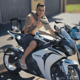 Fotos de Na véspera do aniversário homem é executado ao lado da mãe em Maringá; cachorro da família também foi baleado