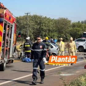 Fotos de Pai, mãe e filha de 13 anos morrem em colisão frontal na PR-323