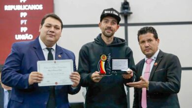Fotos de Rapper Thiagão recebe homenagem da Câmara de Maringá