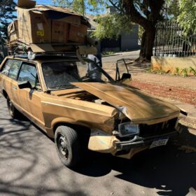 Fotos de Acidente entre Belina e moto alta cilindrada em Maringá deixa motociclista ferido; vídeo