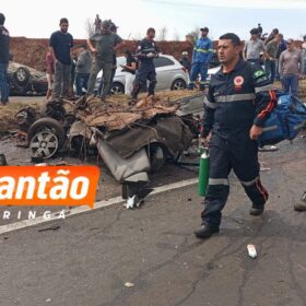 Fotos de Carro fica destruído após acidente entre Sarandi e Marialva 