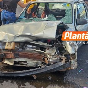 Fotos de Casal fica ferido em colisão entre dois carros, em Maringá