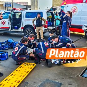 Fotos de Novas imagens de câmeras de segurança registram momento em que homem foi esfaqueado após briga de trânsito em Maringá