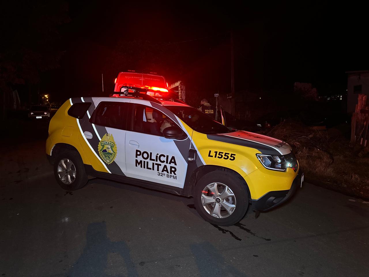 Fotos de Homem em surto é contido por morador, sofre parada cardiorrespiratória e é salvo por policiais militares em Maringá