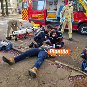 Fotos de Médicas do Samu de folga presencia acidente e presta primeiros socorros motociclista em Maringá