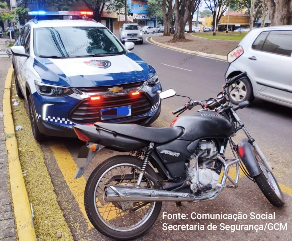 Fotos de Moto com 244 multas e R$ 67 mil em débitos é apreendida em Maringá