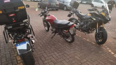 Fotos de Motocicleta com 482 autuações e R$ 113 mil em débitos é apreendida em Maringá