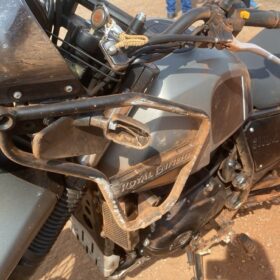 Motociclista fica gravemente ferido após colisão com carro na PR-317 em Maringá Foto 4 Fotos de Motociclista fica gravemente ferido após colisão com carro na PR-317 em Maringá